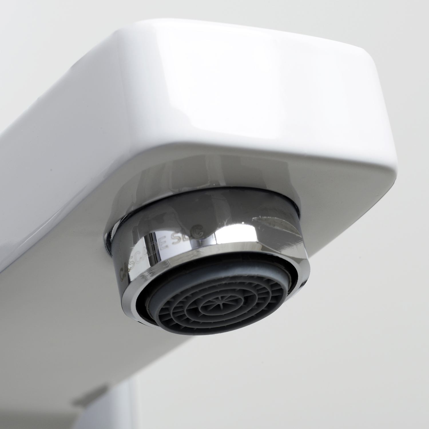 Wasserkraft Aller 1060 Смеситель для ванны с ручным душем, настенный, цвет: белый Soft-touch 1061W