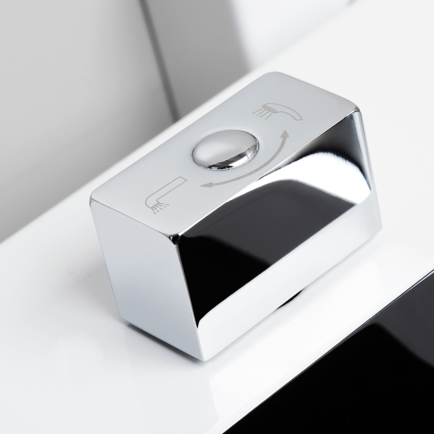 Wasserkraft Aller 1060 Смеситель для ванны с ручным душем, настенный, цвет: белый Soft-touch 1061W